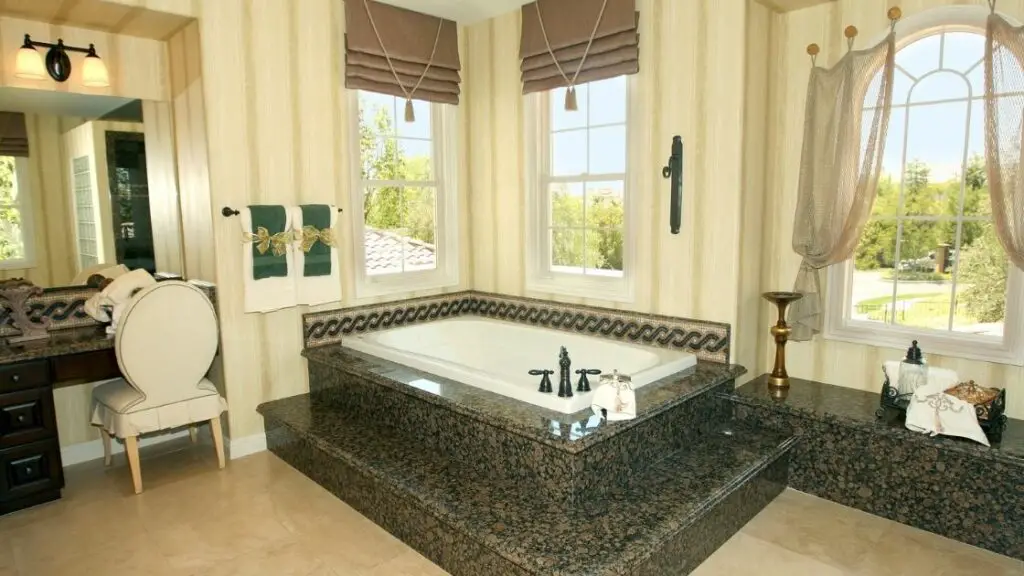 Luxury Bathroom With Built In Tub