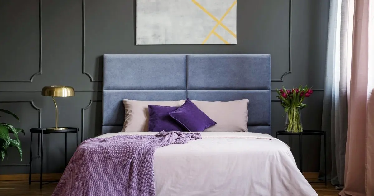 What Color Goes With Black Furniture In A Bedroom? - Home Decor Chat