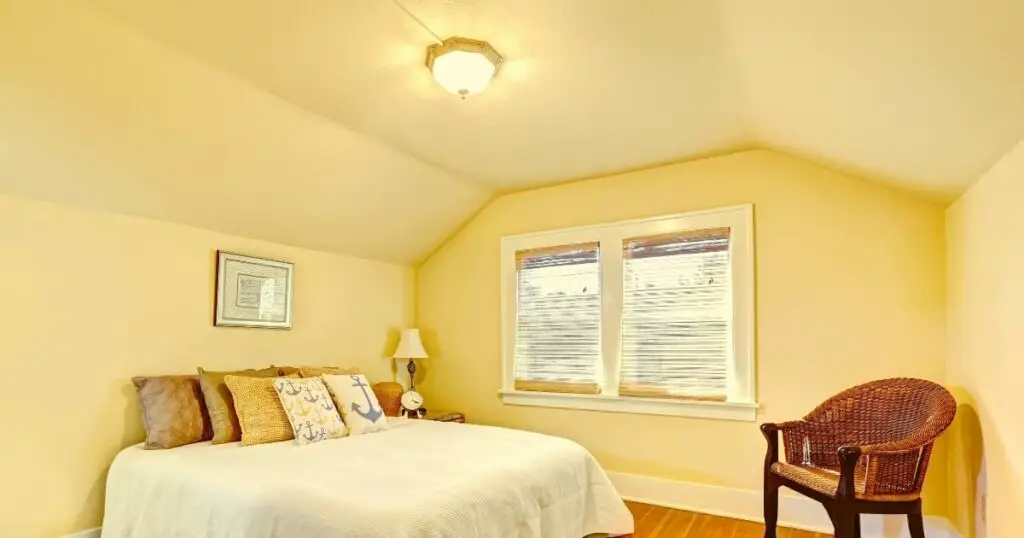 Ways to Make a Vaulted Ceiling Look Fabulous