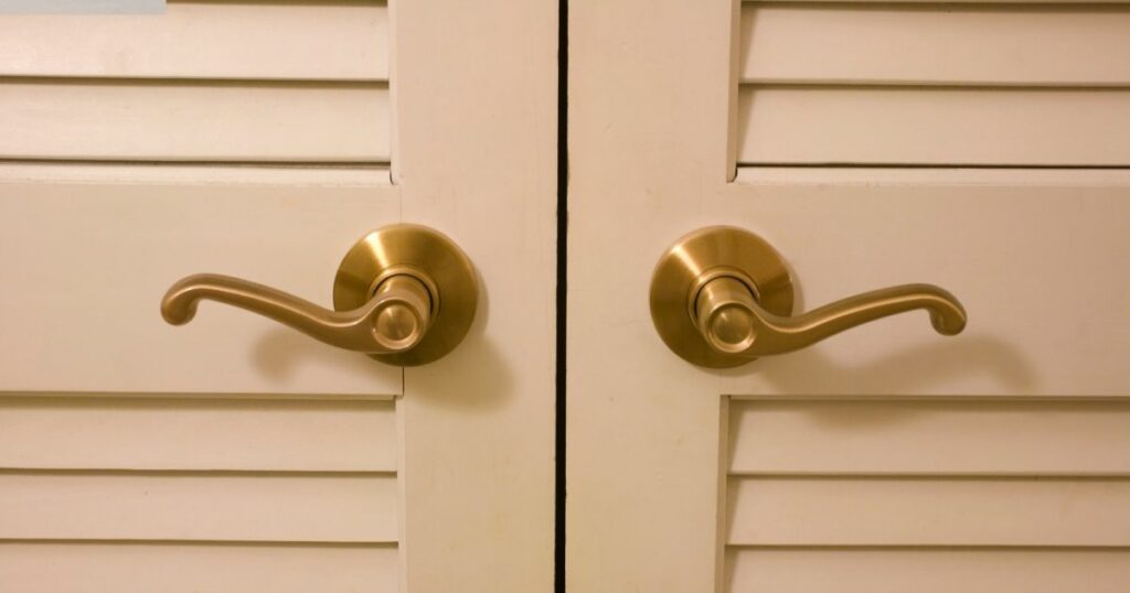 What is the Standard Closet Door Size