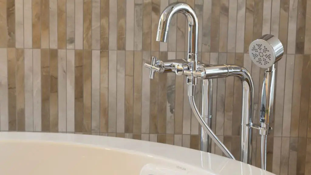 The Best Bathtub Faucets With Hand Showers