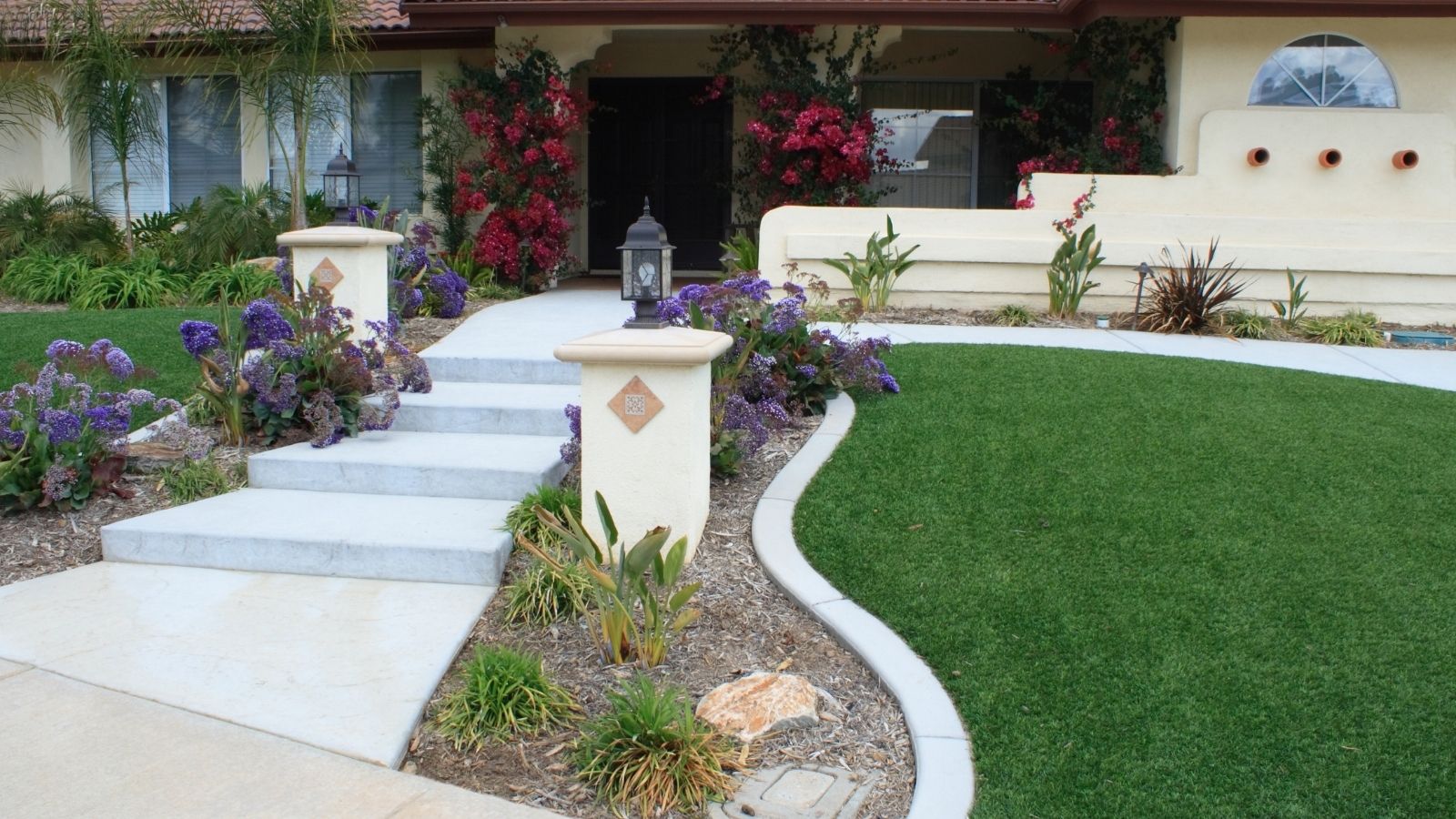 Simple Landscape Ideas for Front of House